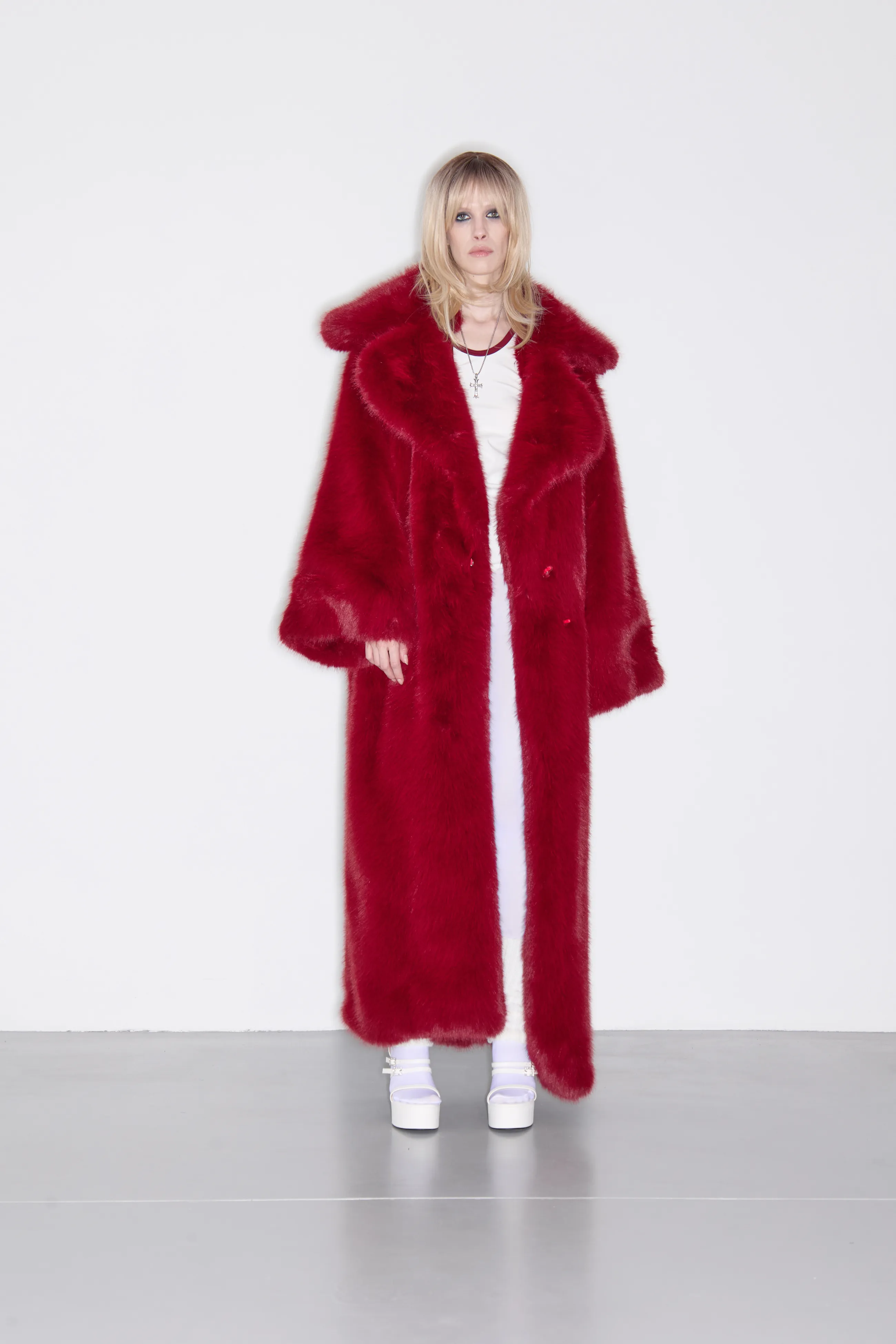 Шуба из экомеха 