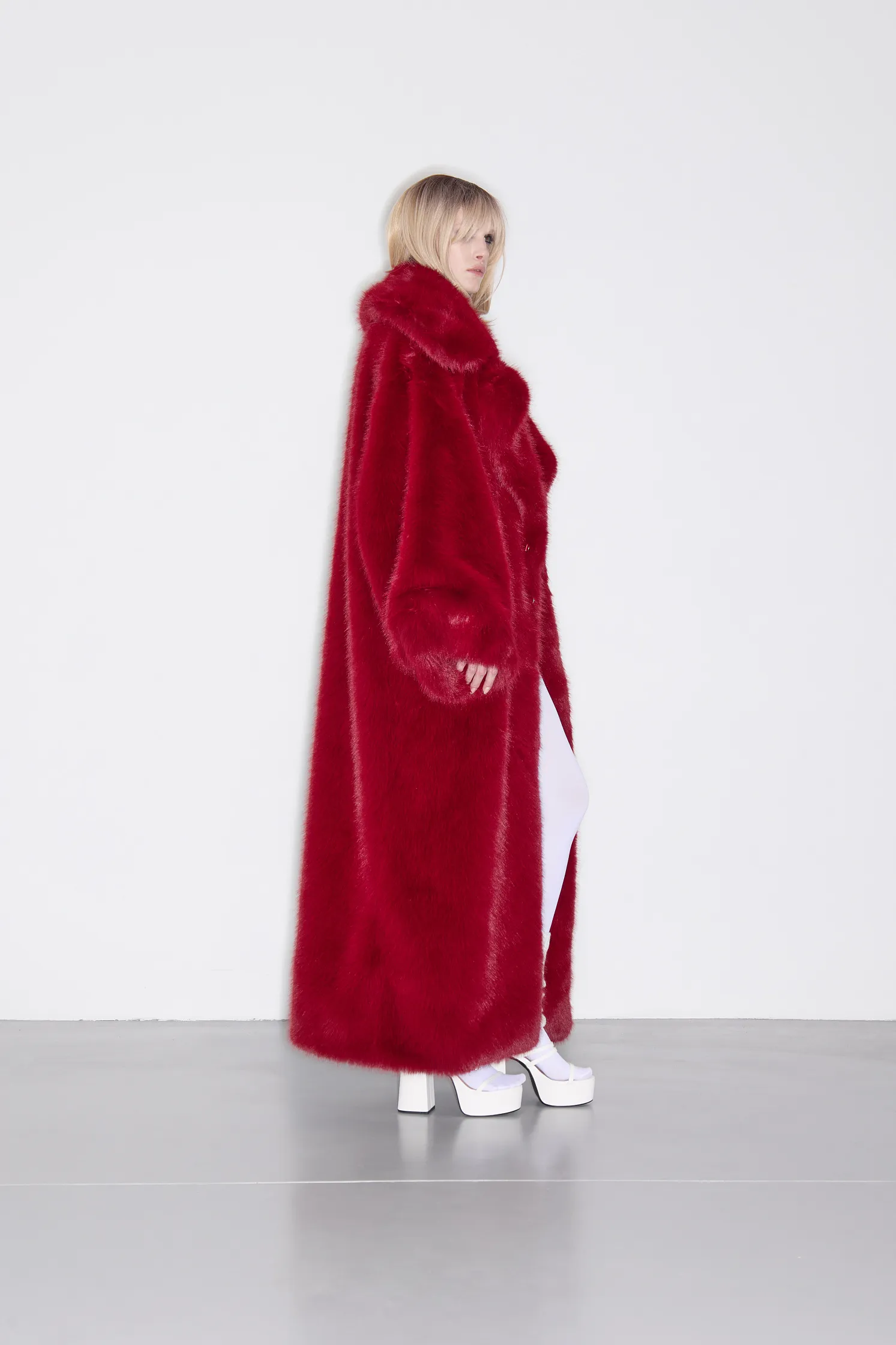 Шуба из экомеха 