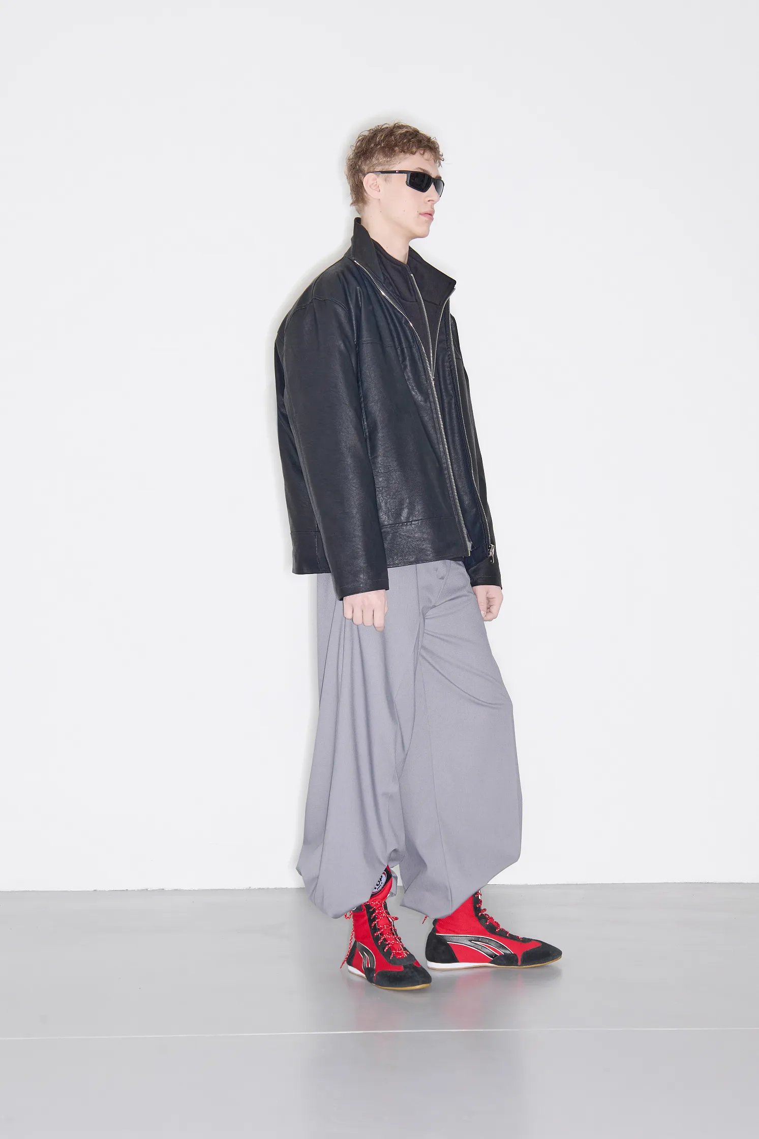 Куртка прямого силуэта из экокожи 