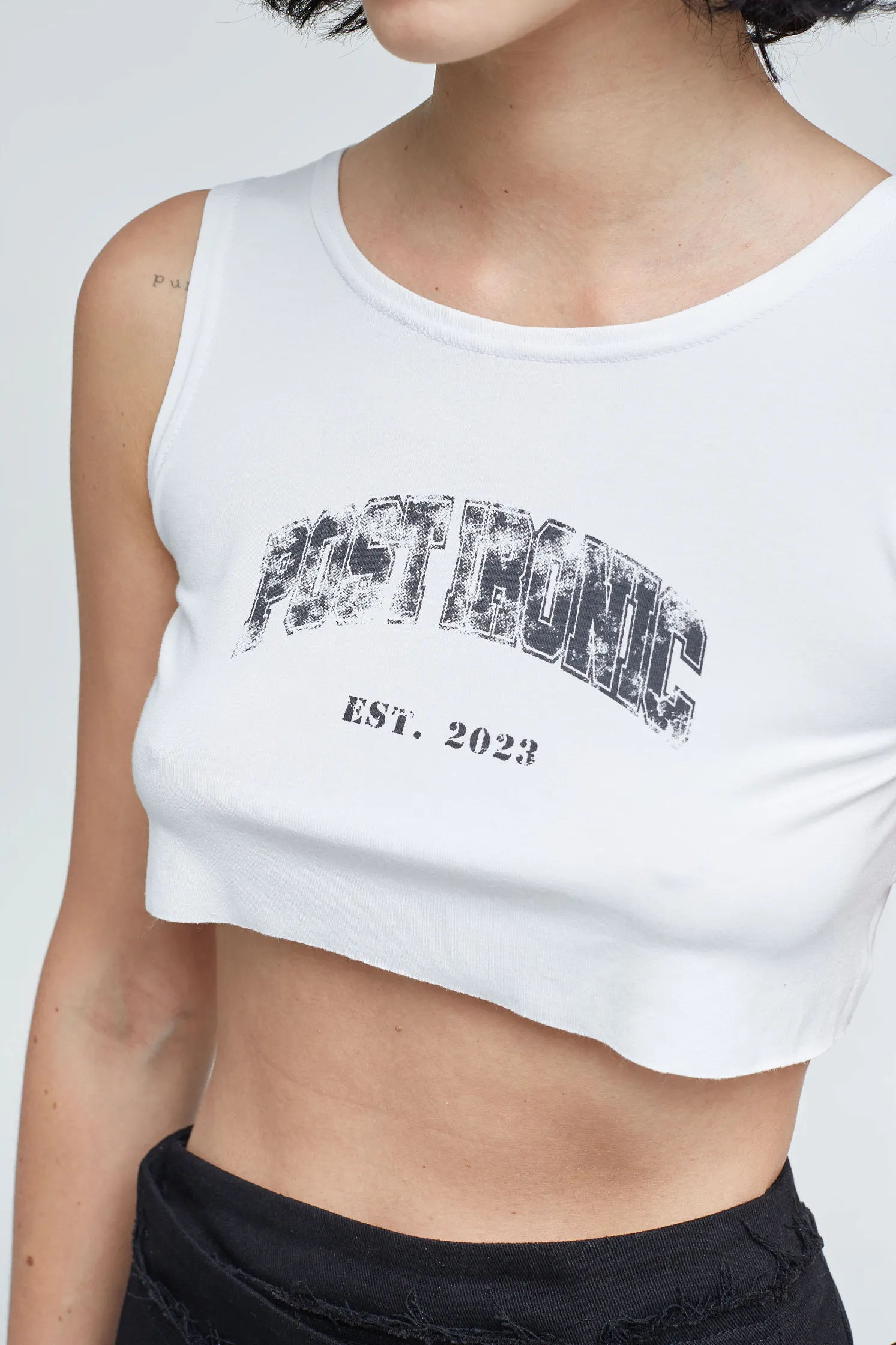 Кроп-топ Post Ironic est.2023 