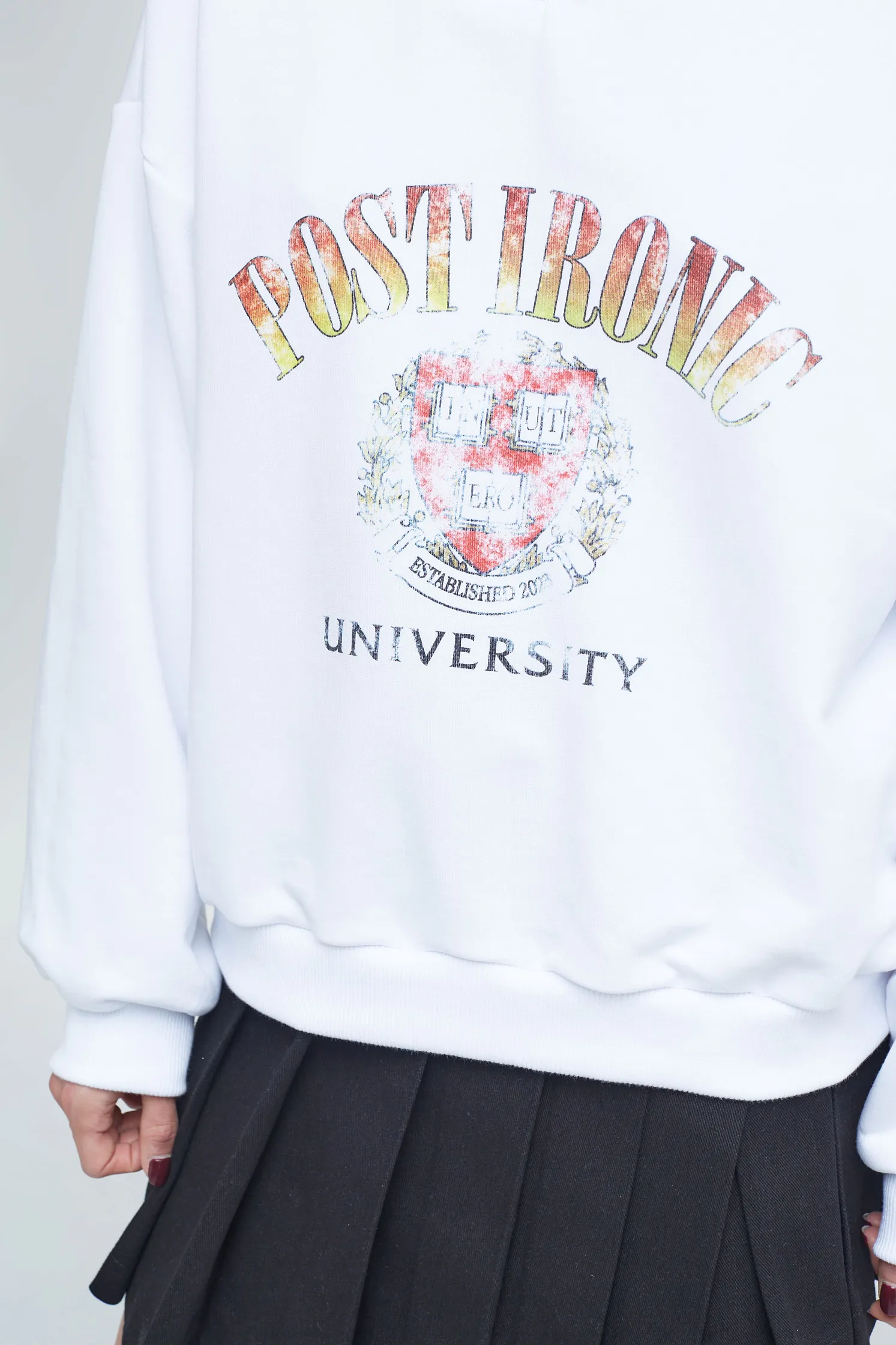 Свитшот Post Ironic University 