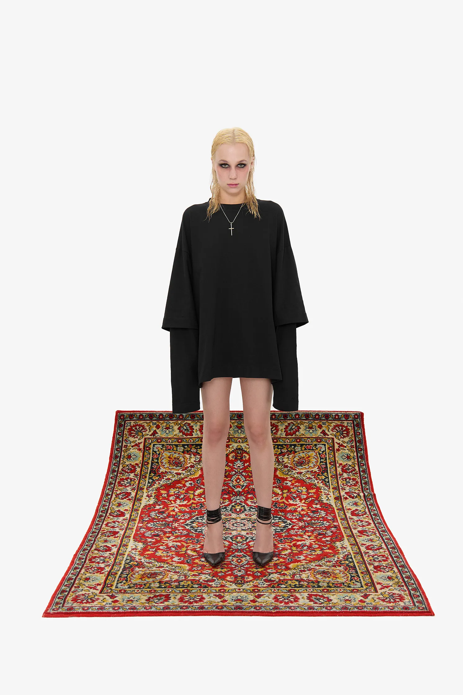 Лонгслив «Messenger girl» 